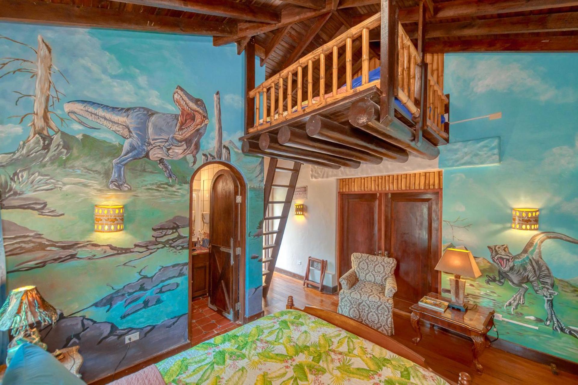 Caribe Tesoro Hotel West Bay Bagian luar foto