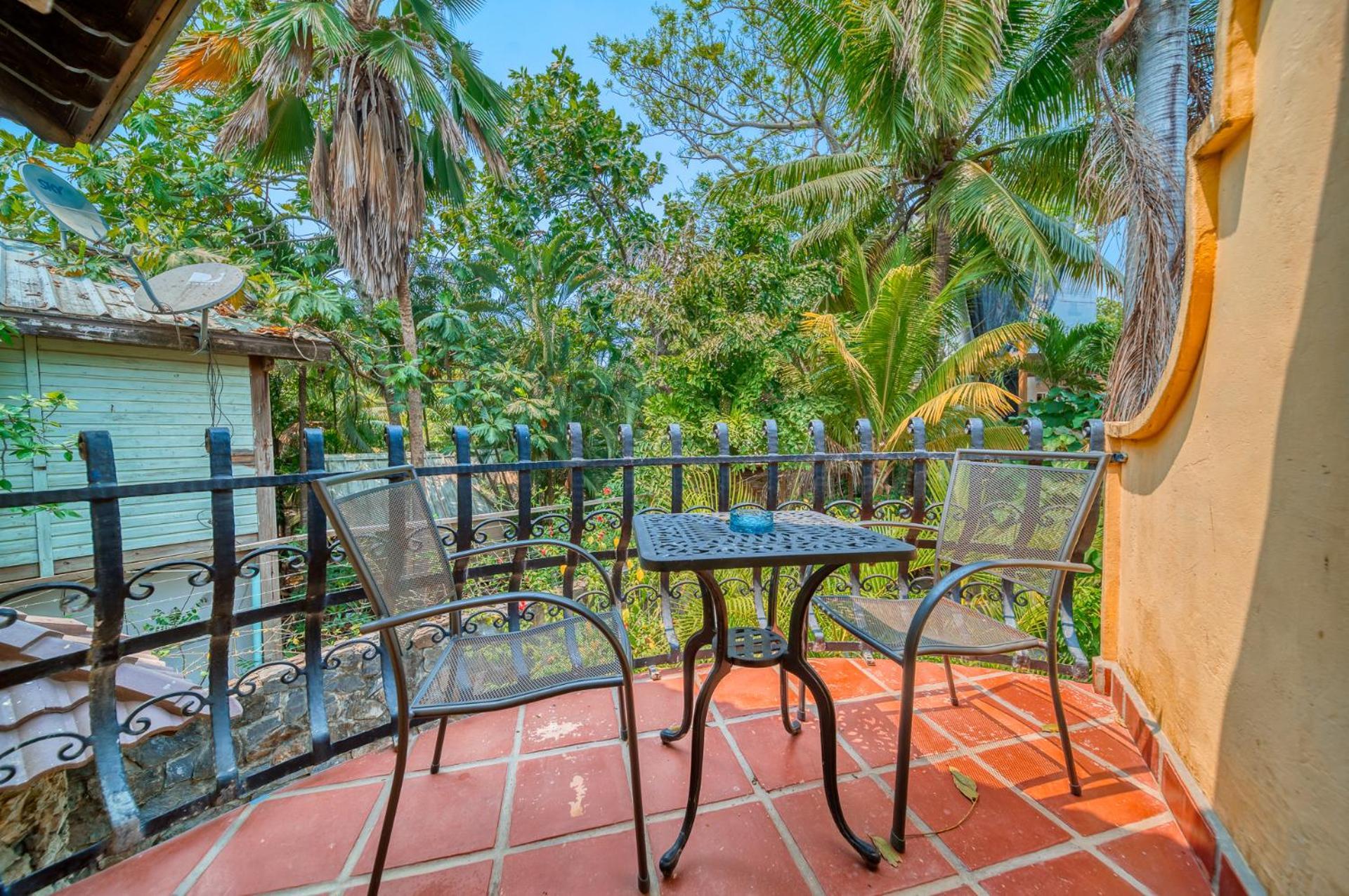 Caribe Tesoro Hotel West Bay Bagian luar foto